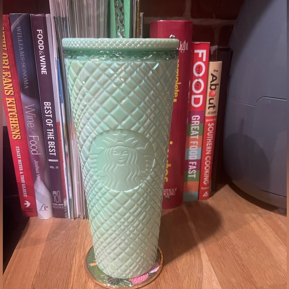 NWT💚Starbucks 2024 Mint Green Jewel Venti Cold Cup Tumbler - Picture 2 of 3